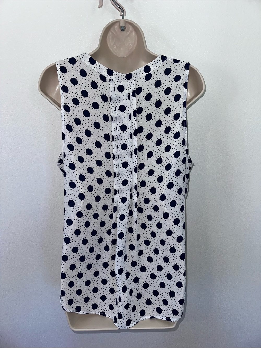 41 Hawthorn White Sleeveless Polka Dot Camisole with Navy Spots - Picture 2 of 6